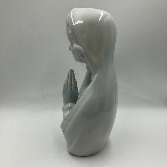 Vintage MCM Praying Virgin Mary Madonna Figurine Blue White Religious Dé… - Picture 4 of 14
